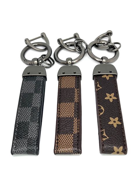 burberry keychain men